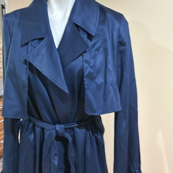 Navy Blue Trench Coat with Belted Waist and Long Silhouette - Picture 10 of 11